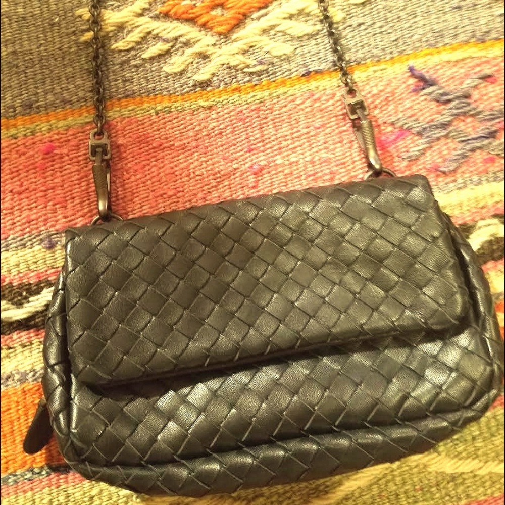 BOTTEGA VENETA CROSSBODY BLACK LEATHER BAG